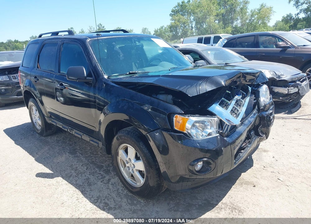 2011 FORD ESCAPE VIN: 1FMCU0D70BKB11742