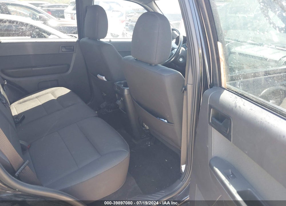 2011 FORD ESCAPE VIN: 1FMCU0D70BKB11742