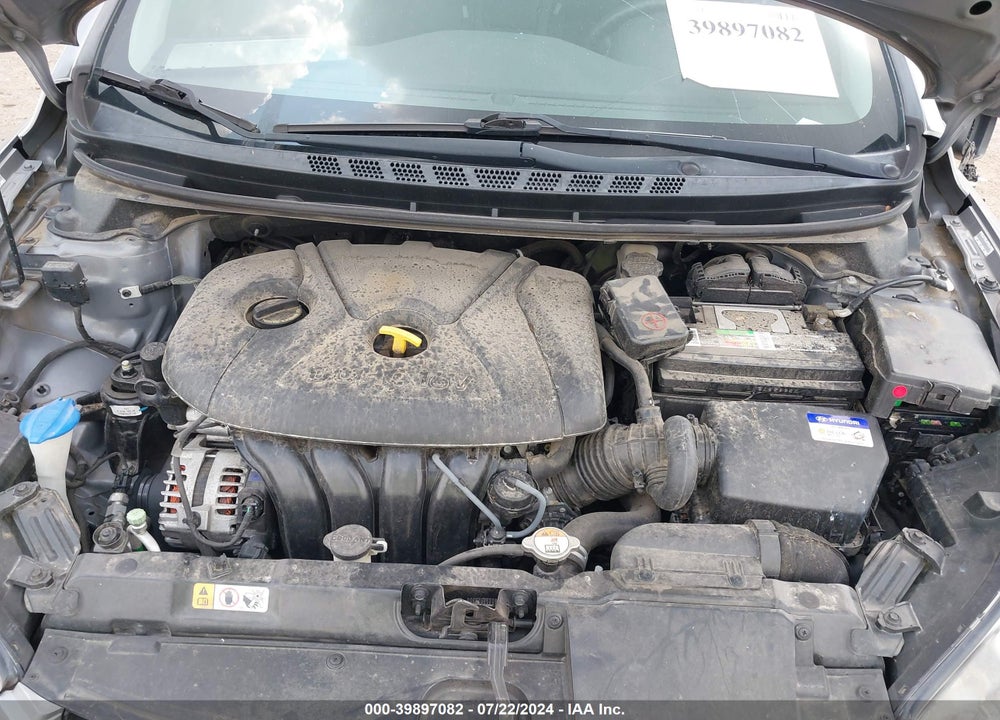 2015 HYUNDAI ELANTRA VIN: KMHDH4AE5FU378081