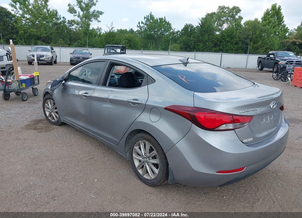 2015 HYUNDAI ELANTRA VIN: KMHDH4AE5FU378081