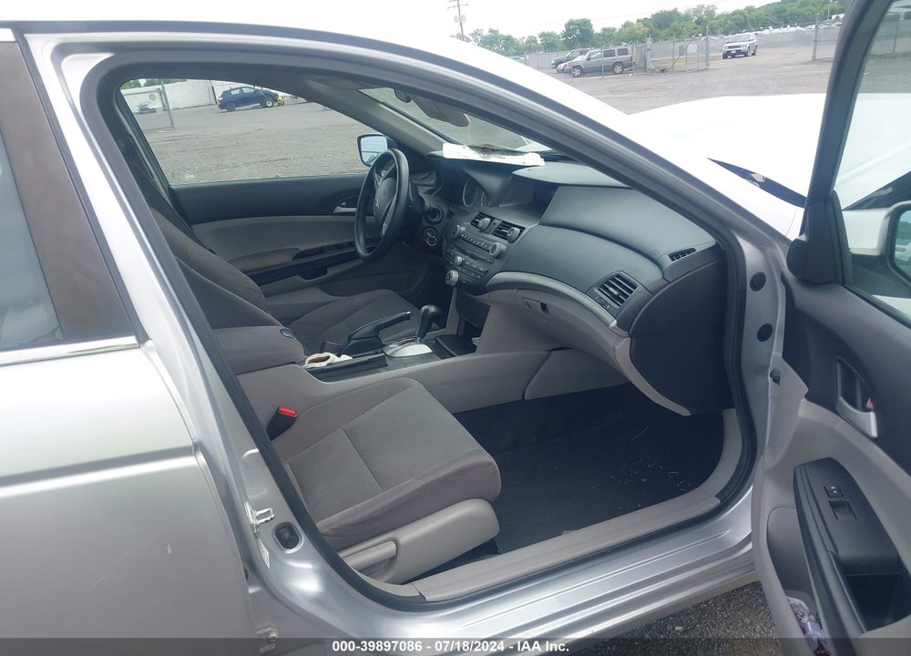 2011 HONDA ACCORD 2.4 LX VIN: 1HGCP2F30BA110244