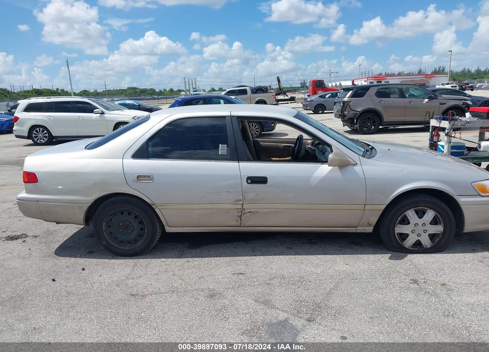 2001 TOYOTA CAMRY CE VIN: 4T1BG22K41U098678