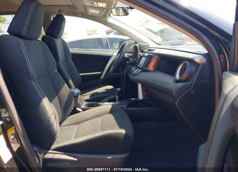 2015 TOYOTA RAV4 XLE VIN: 2T3RFREV8FW279166