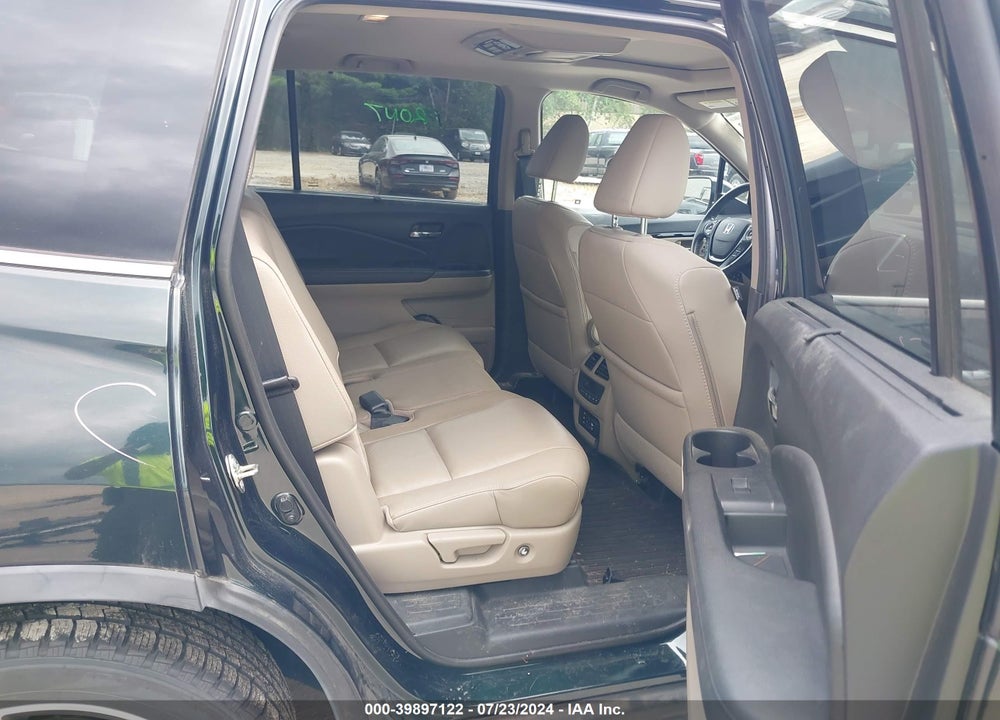2017 HONDA PILOT TOURING VIN: 5FNYF5H9XHB005897
