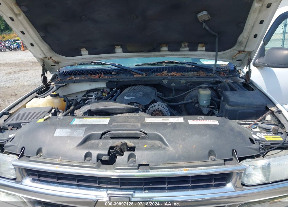 2001 CHEVROLET TAHOE LS/LT VIN: 1GNEK13T81R101500