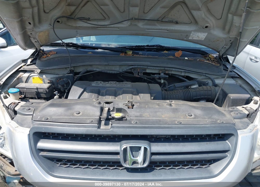 2005 HONDA PILOT EX VIN: 2HKYF18415H505263