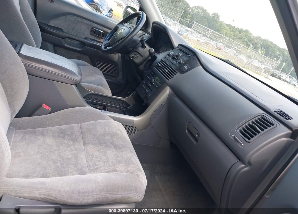 2005 HONDA PILOT EX VIN: 2HKYF18415H505263