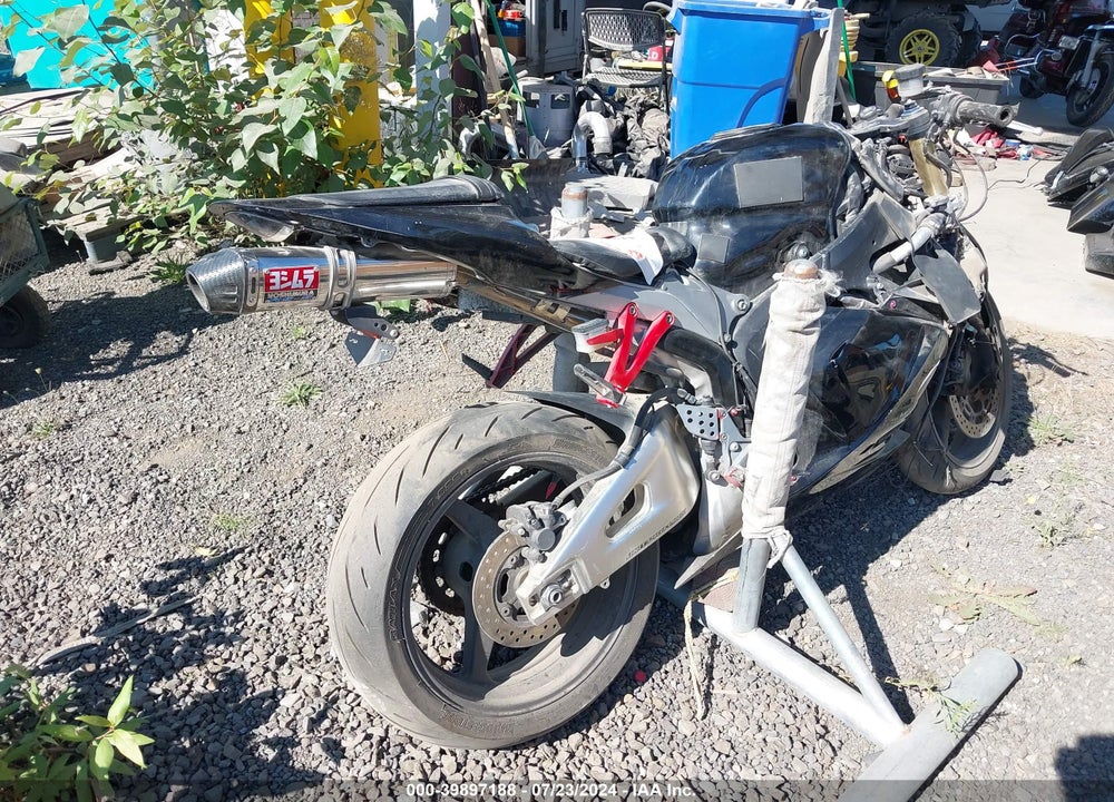 2011 HONDA CBR600 RR VIN: JH2PC4005BK400695