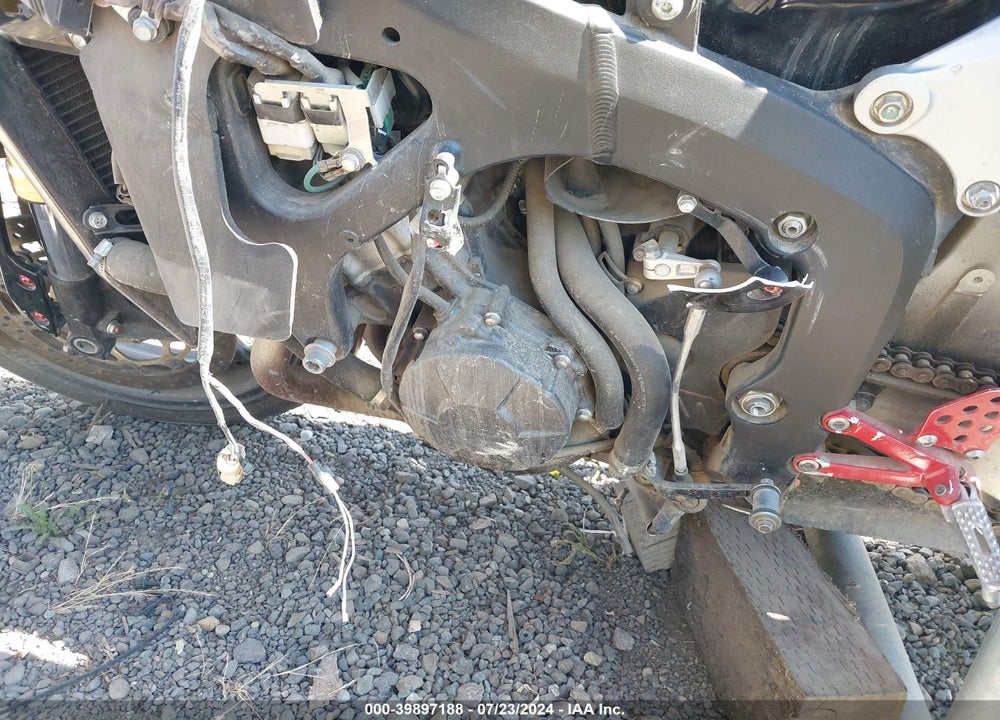 2011 HONDA CBR600 RR VIN: JH2PC4005BK400695