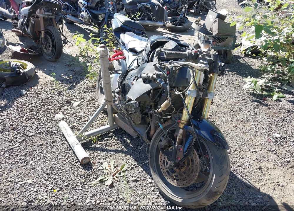 2011 HONDA CBR600 RR VIN: JH2PC4005BK400695