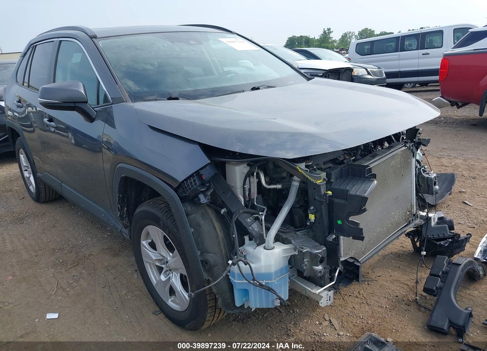 2020 TOYOTA RAV4 XLE VIN: 2T3P1RFV1LC135511