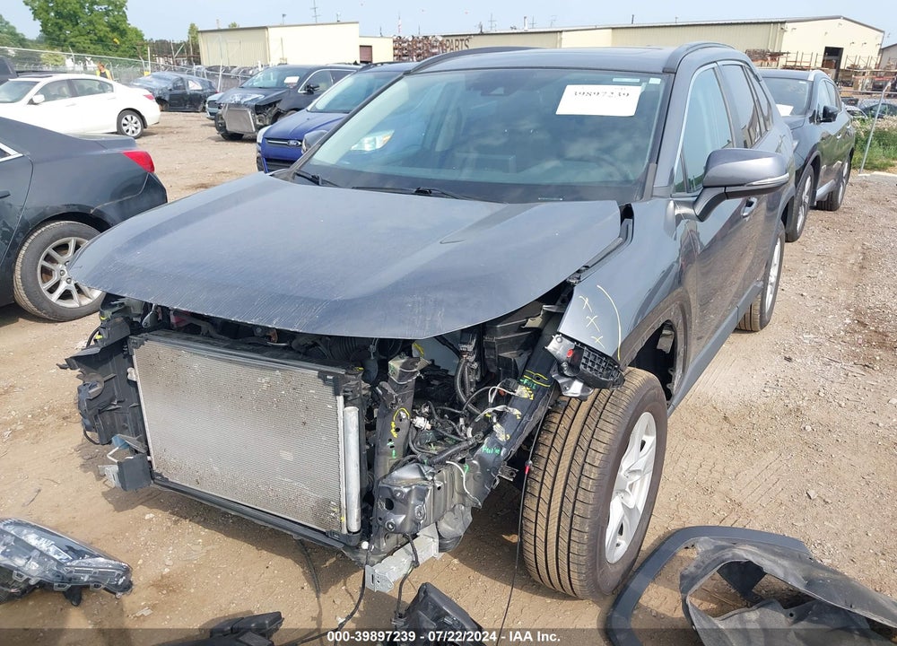 2020 TOYOTA RAV4 XLE VIN: 2T3P1RFV1LC135511