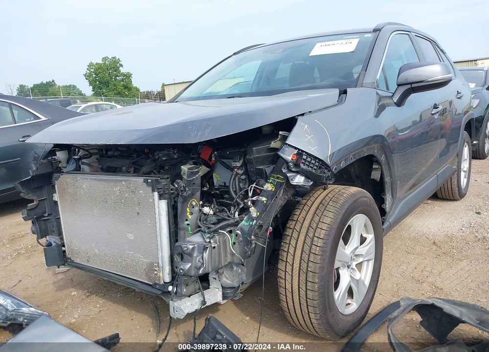 2020 TOYOTA RAV4 XLE VIN: 2T3P1RFV1LC135511