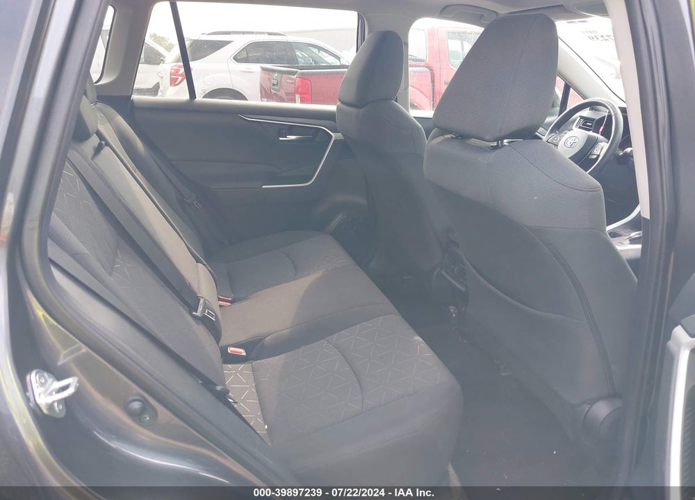2020 TOYOTA RAV4 XLE VIN: 2T3P1RFV1LC135511