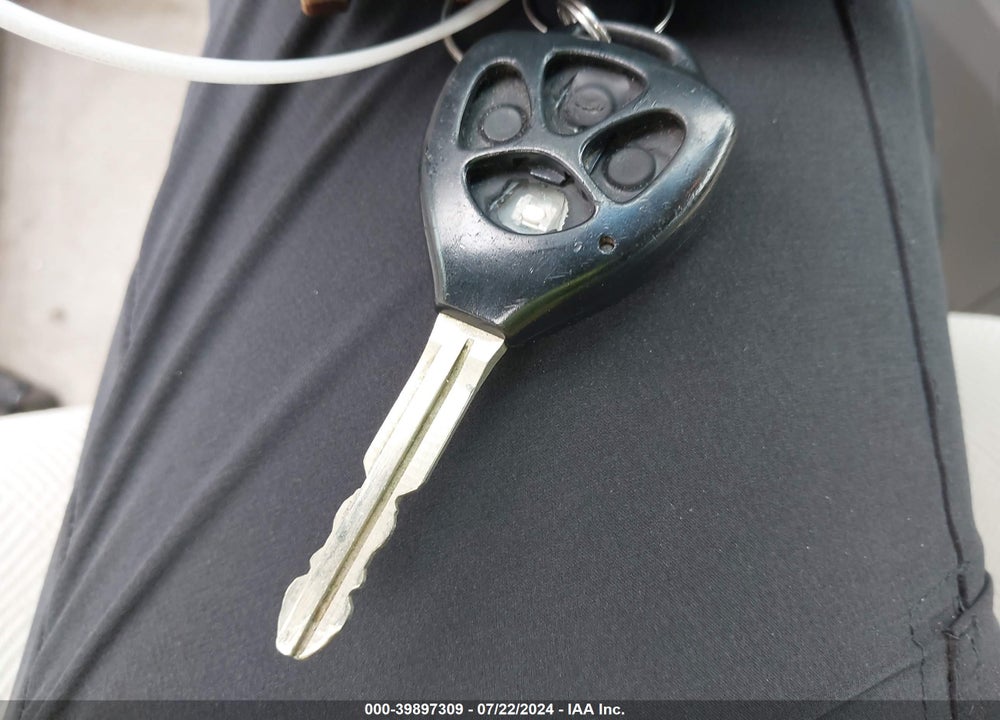 2007 TOYOTA CAMRY XLE VIN: 4T1BE46K07U069053