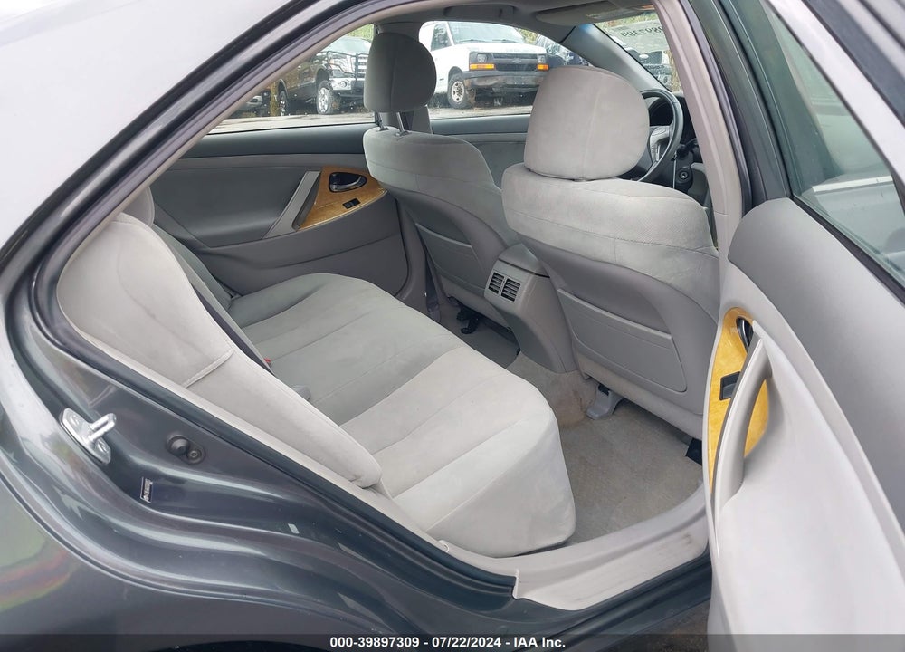 2007 TOYOTA CAMRY XLE VIN: 4T1BE46K07U069053