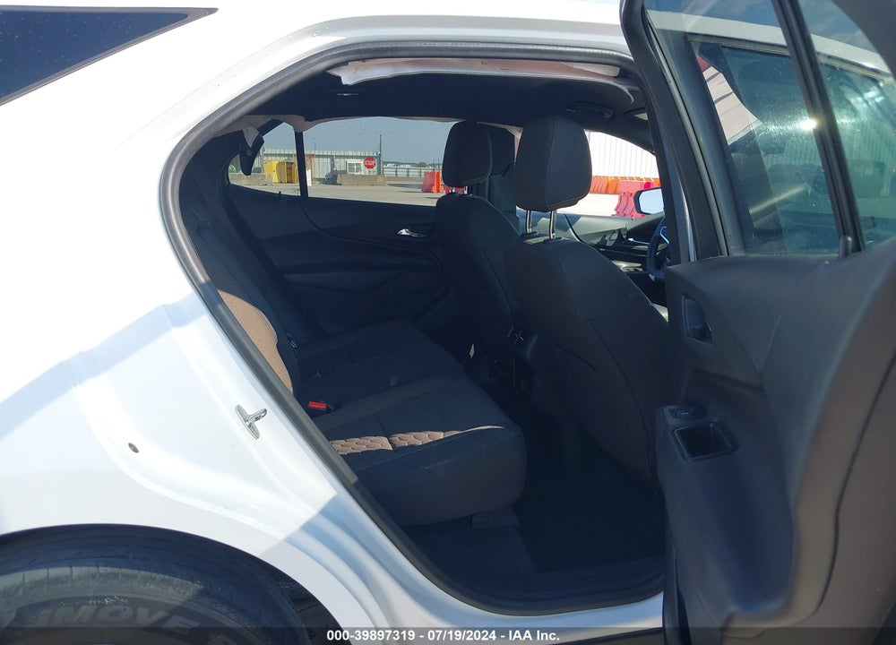2018 CHEVROLET EQUINOX VIN: 2GNAXJEV0J6336130