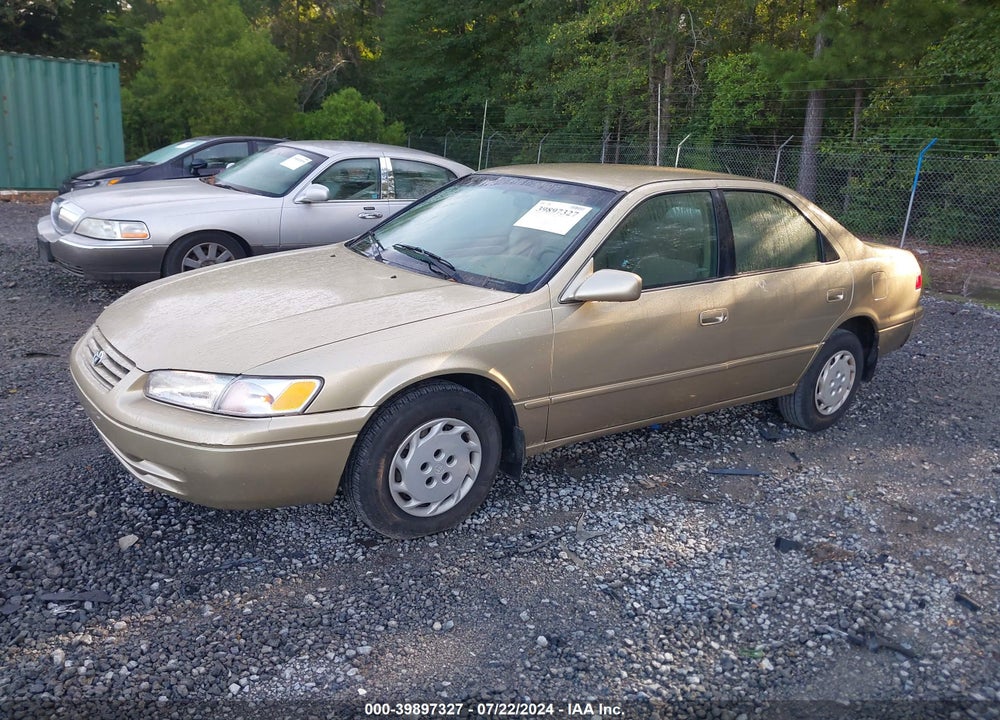 1999 TOYOTA CAMRY LE VIN: JT2BG22K9X0296699