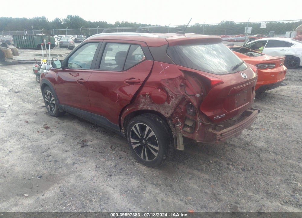 2018 NISSAN KICKS SV VIN: 3N1CP5CU3JL509334