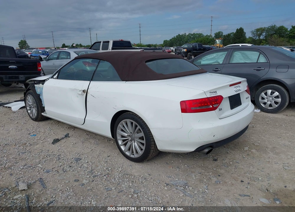 2011 AUDI A5 2.0T PREMIUM VIN: WAUJFAFH8BN019873