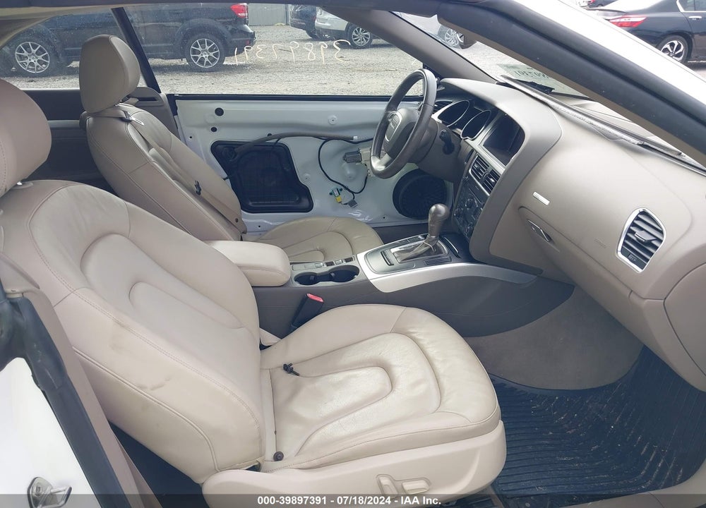 2011 AUDI A5 2.0T PREMIUM VIN: WAUJFAFH8BN019873
