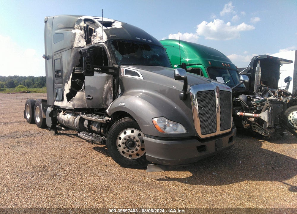 2020 KENWORTH T680 VIN: 1XKYD49X0LJ420276