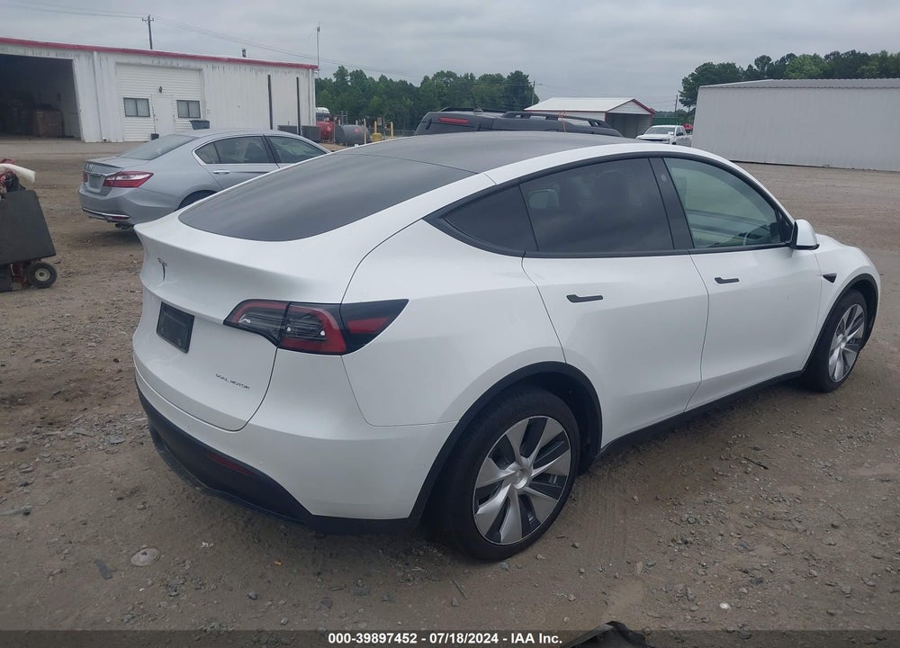 2021 TESLA MODEL Y LONG RANGE DUAL MOTOR ALL-WHEEL DRIVE VIN: 5YJYGDEE4MF196428