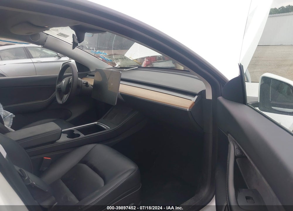 2021 TESLA MODEL Y LONG RANGE DUAL MOTOR ALL-WHEEL DRIVE VIN: 5YJYGDEE4MF196428