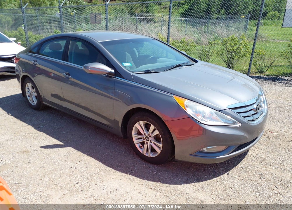 2013 HYUNDAI SONATA GLS VIN: 5NPEB4AC9DH664774