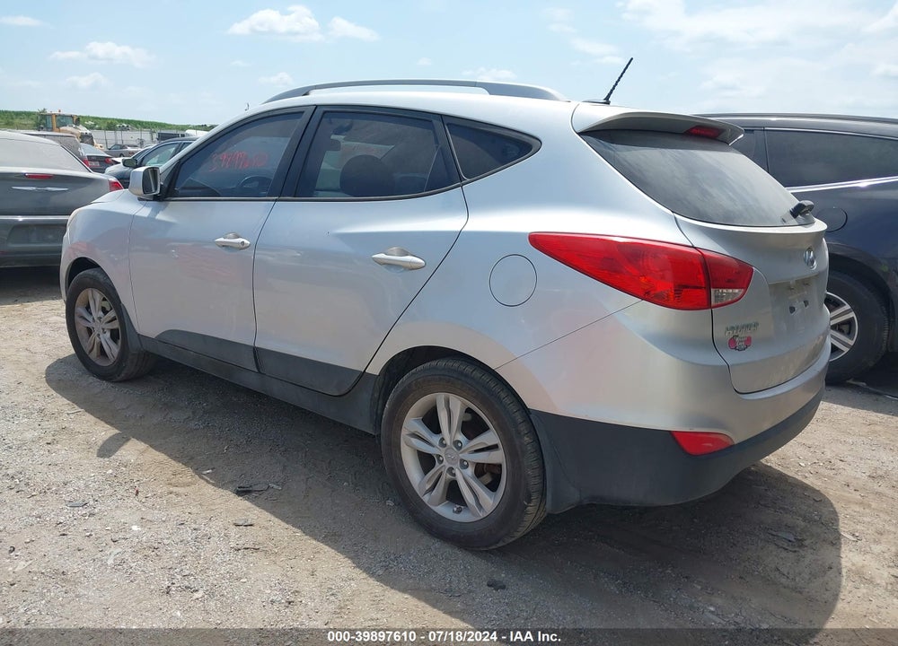 2011 HYUNDAI TUCSON GLS VIN: KM8JUCAC6BU171443