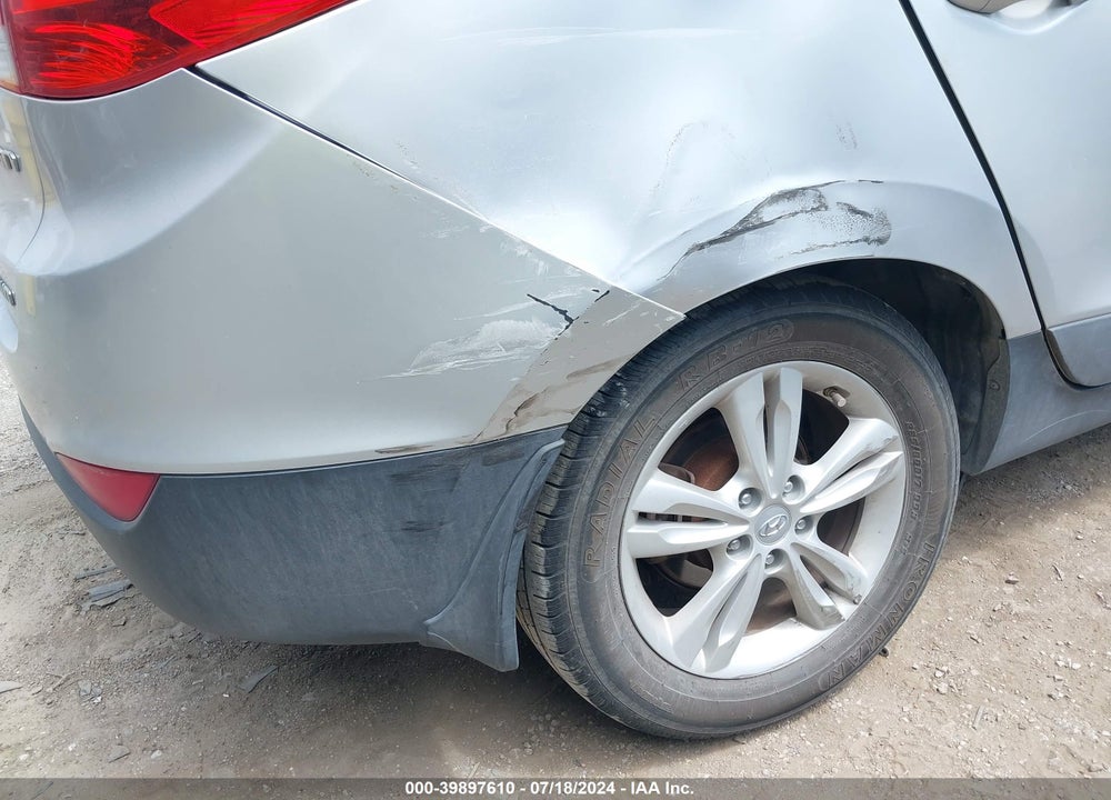 2011 HYUNDAI TUCSON GLS VIN: KM8JUCAC6BU171443