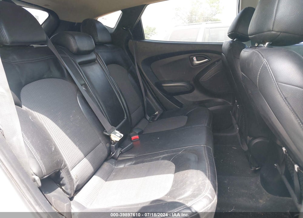 2011 HYUNDAI TUCSON GLS VIN: KM8JUCAC6BU171443