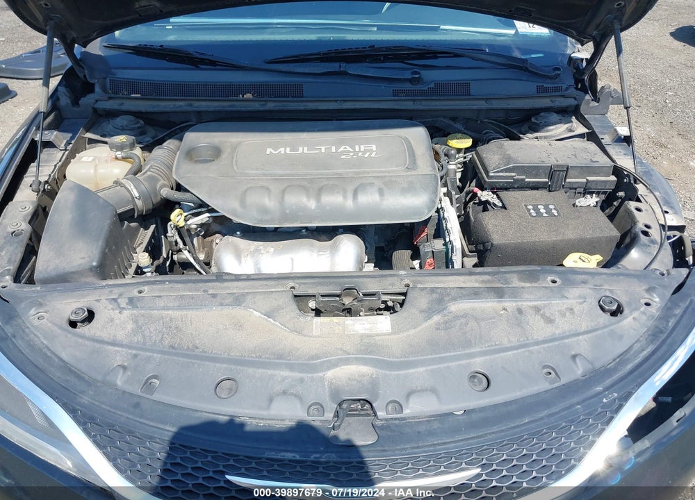 2015 CHRYSLER 200 LIMITED VIN: 1C3CCCAB5FN564037