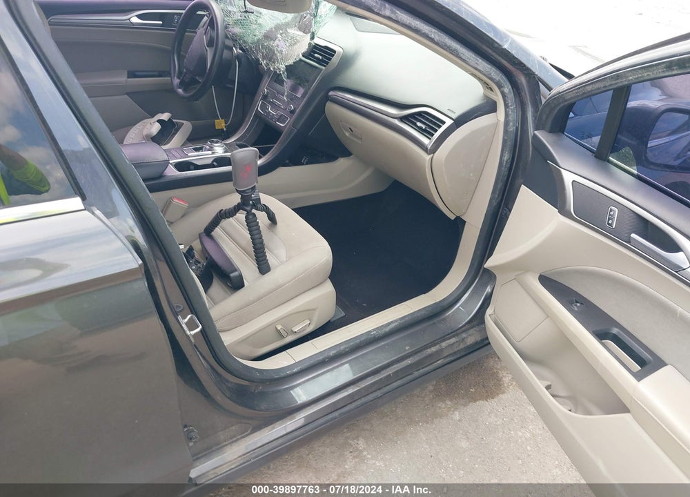 2019 FORD FUSION HYBRID SE VIN: 3FA6P0LU4KR206693
