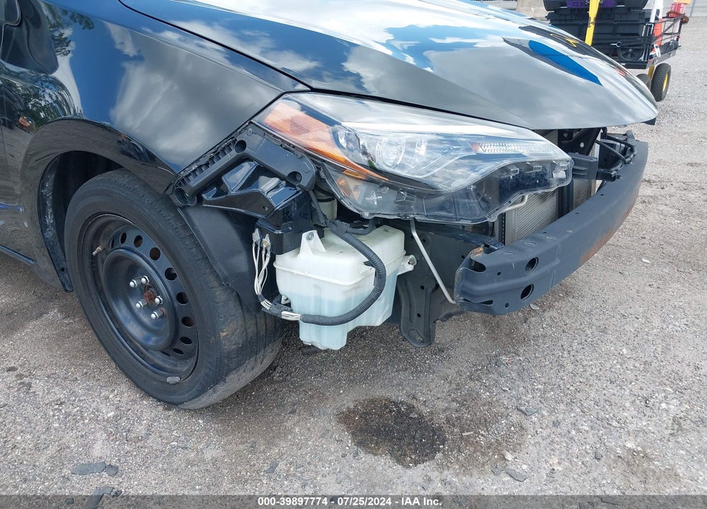 2017 TOYOTA COROLLA LE VIN: 2T1BURHE5HC884858