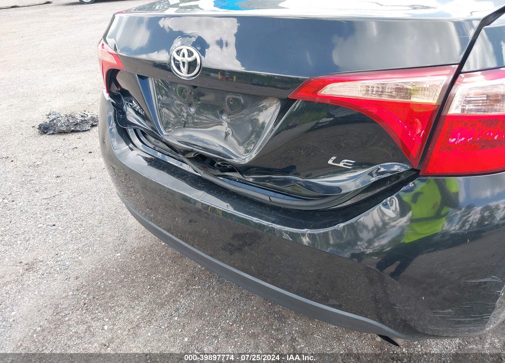 2017 TOYOTA COROLLA LE VIN: 2T1BURHE5HC884858