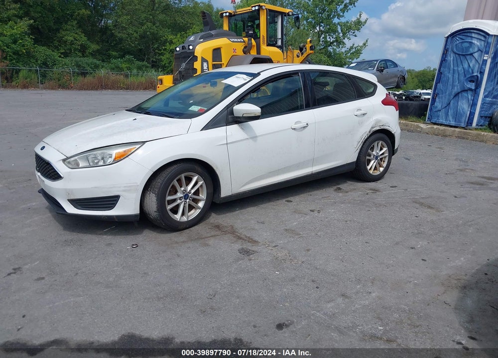 2015 FORD FOCUS SE VIN: 1FADP3K28FL297609