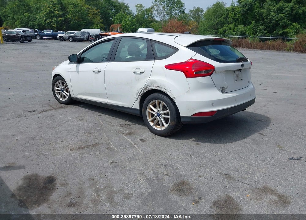 2015 FORD FOCUS SE VIN: 1FADP3K28FL297609