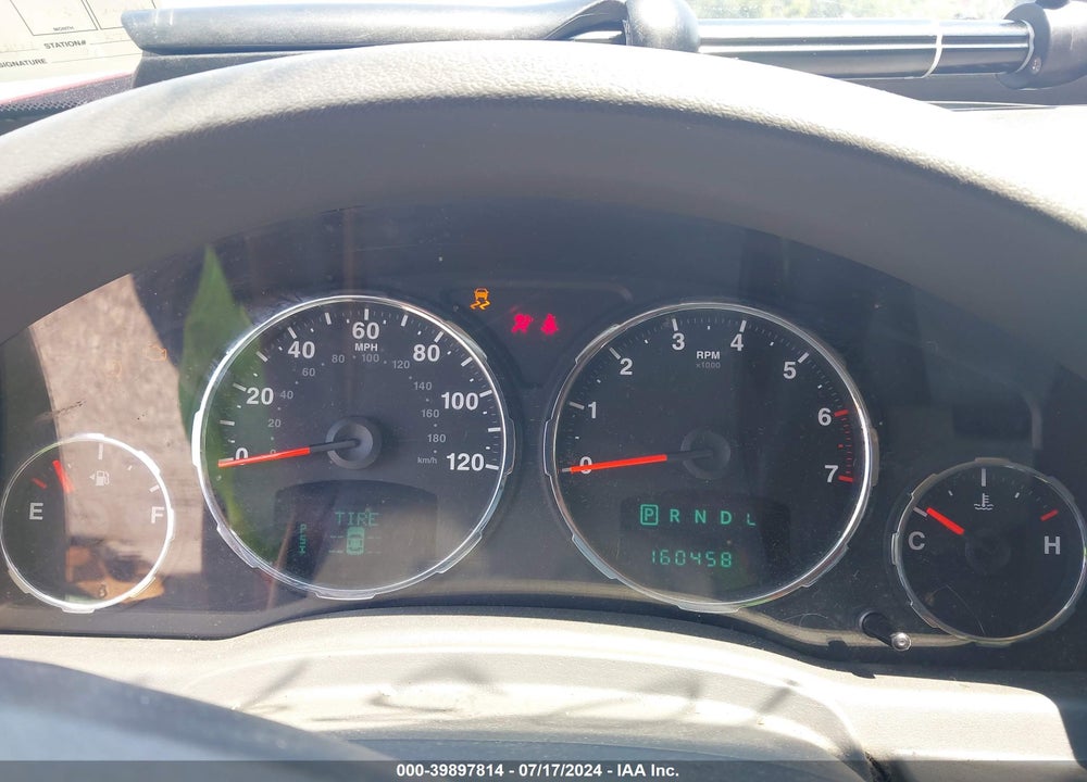 2008 JEEP LIBERTY VIN: 1J8GN58K08W103472