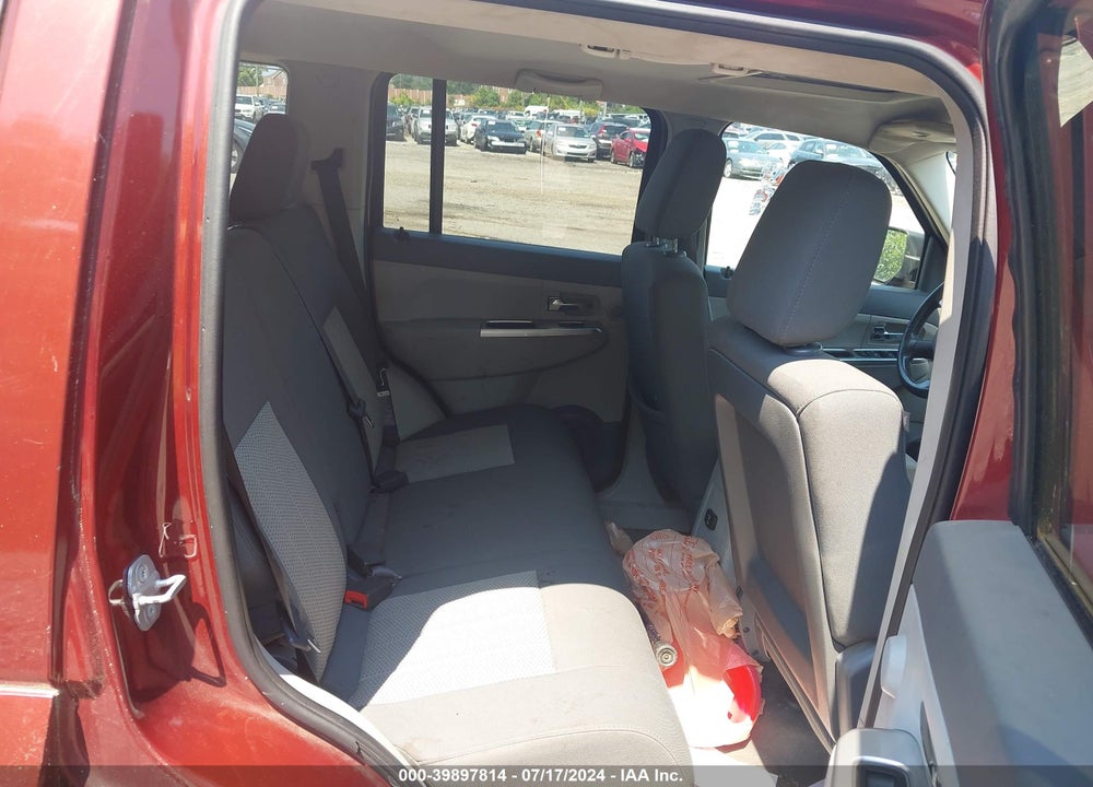 2008 JEEP LIBERTY VIN: 1J8GN58K08W103472