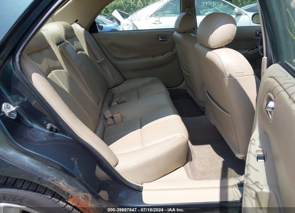 2002 MAZDA 626 ES/LX VIN: 1YVGF22F225294611