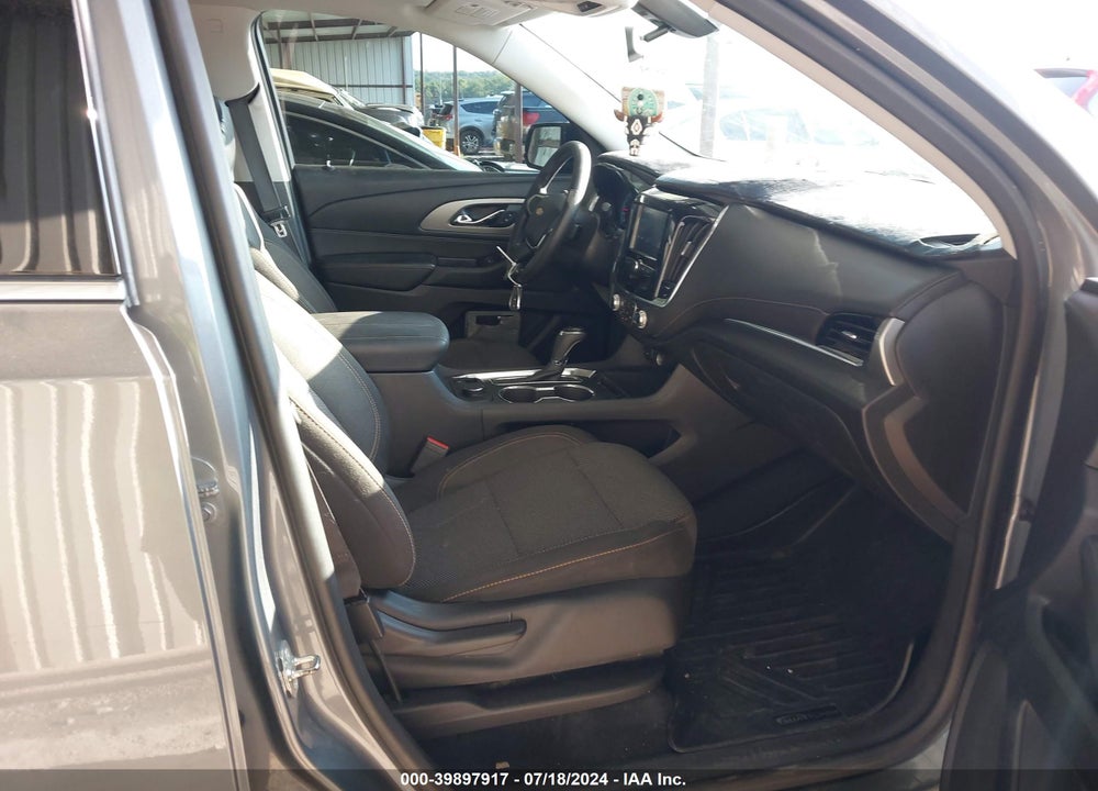 2018 CHEVROLET TRAVERSE LS VIN: 1GNEVFKW6JJ208253