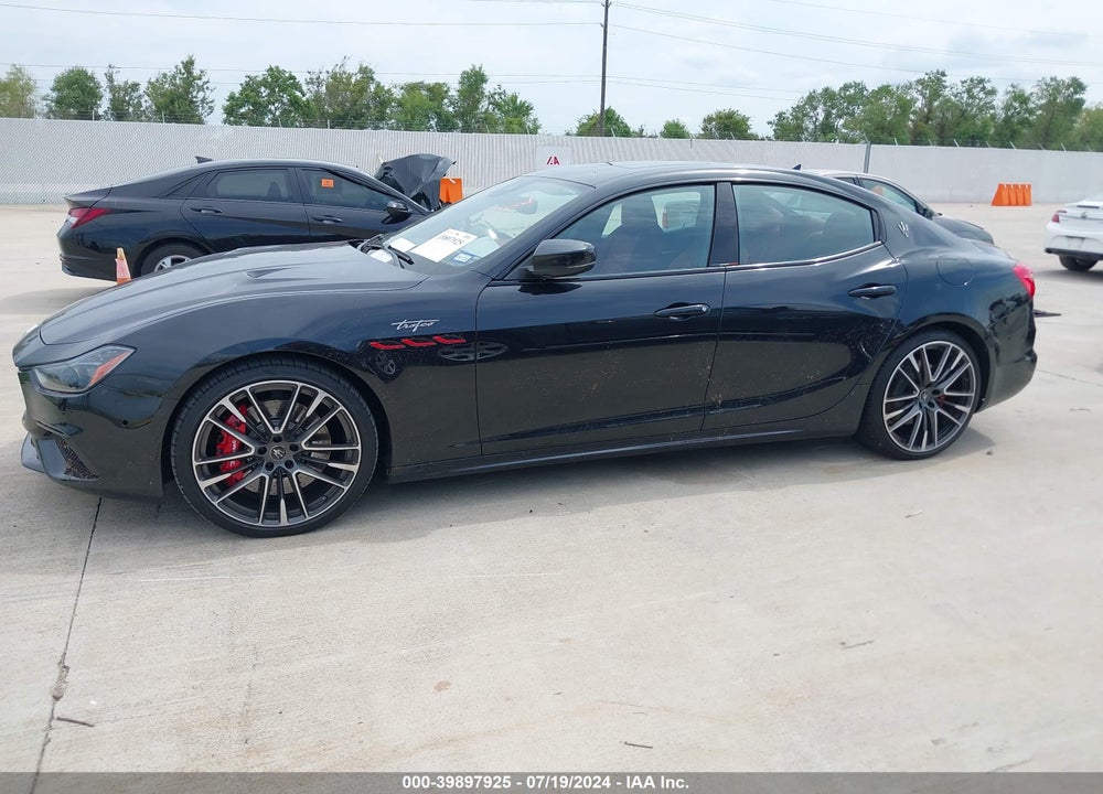 2022 MASERATI GHIBLI TROFEO VIN: ZAM57ZST5N1391401
