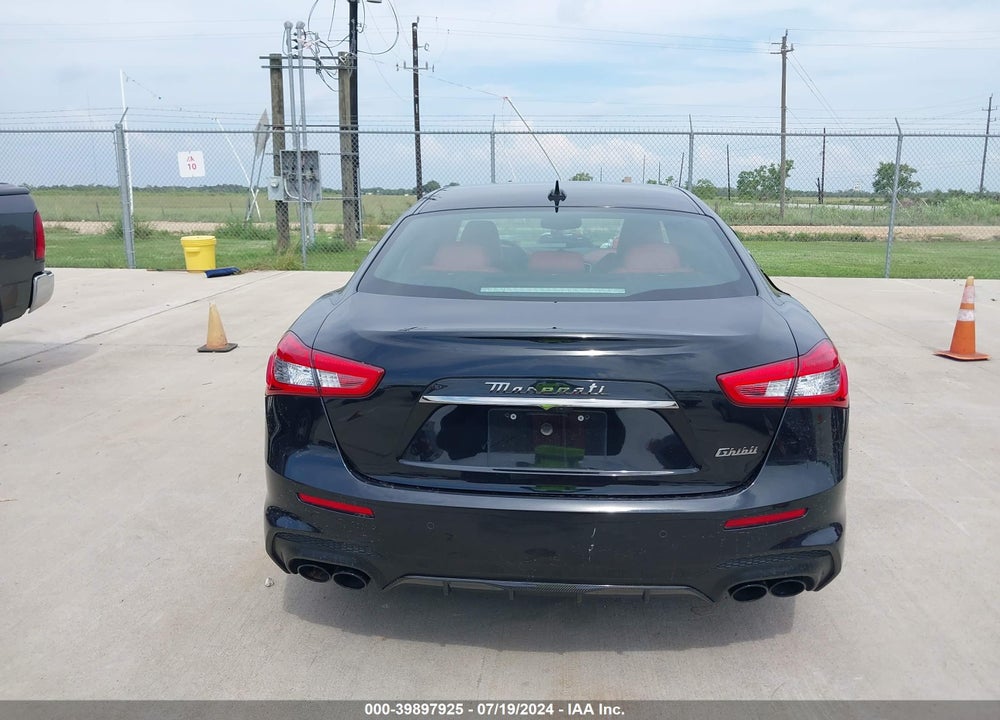 2022 MASERATI GHIBLI TROFEO VIN: ZAM57ZST5N1391401