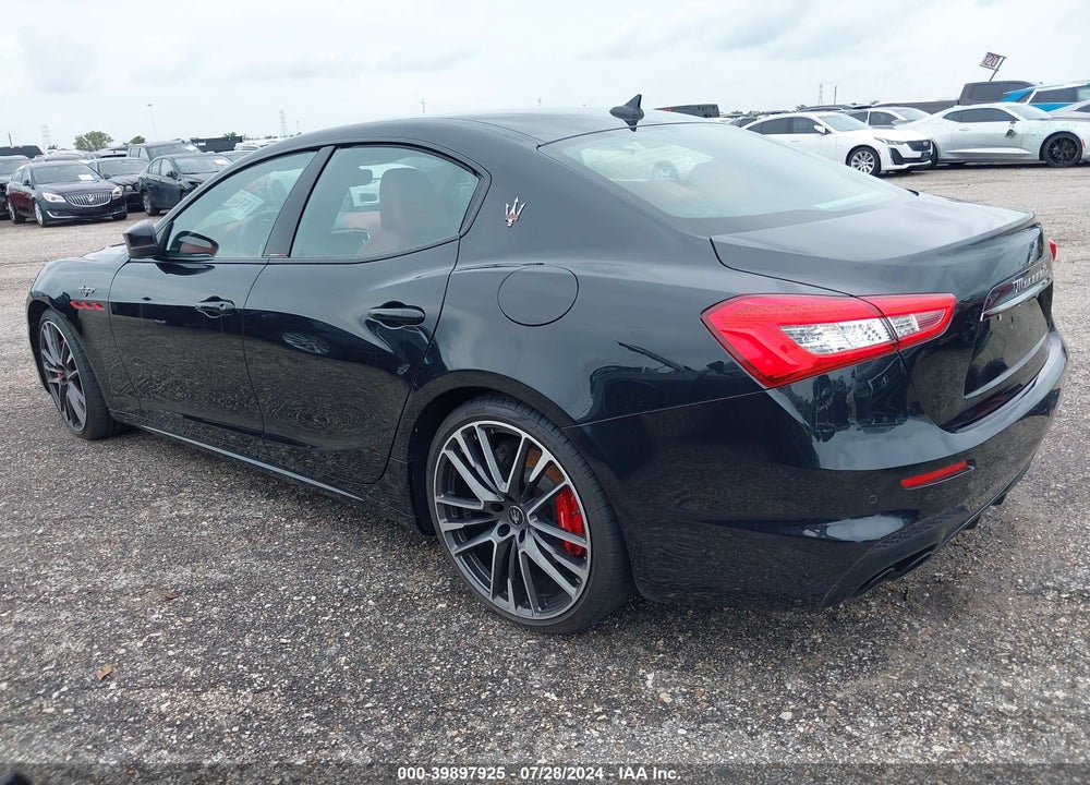 2022 MASERATI GHIBLI TROFEO VIN: ZAM57ZST5N1391401