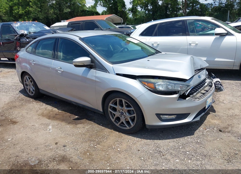 2015 FORD FOCUS SE VIN: 1FADP3F28FL274342