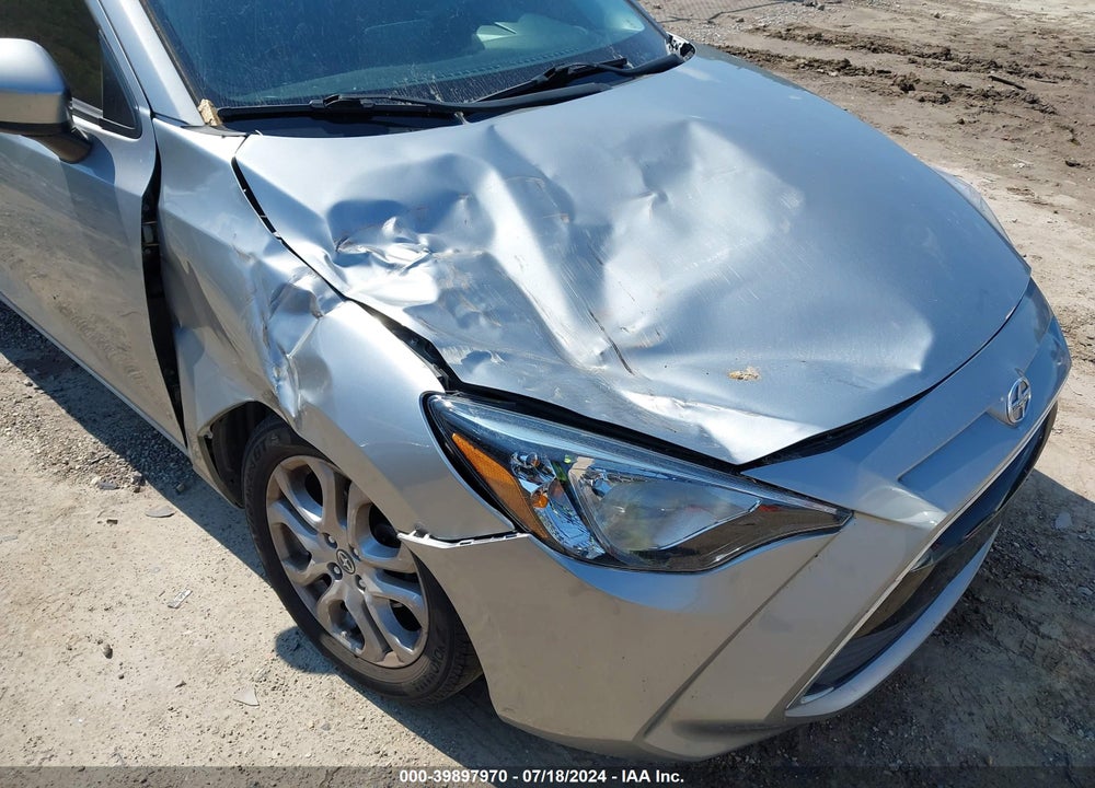 2016 SCION IA VIN: 3MYDLBZV3GY110593