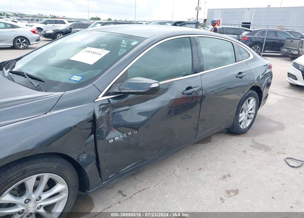 2018 CHEVROLET MALIBU VIN: 1G1ZD5ST5JF207362