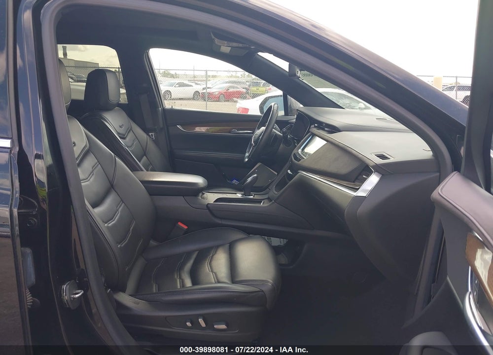 2018 CADILLAC XT5 PLATINUM VIN: 1GYKNGRS8JZ164952