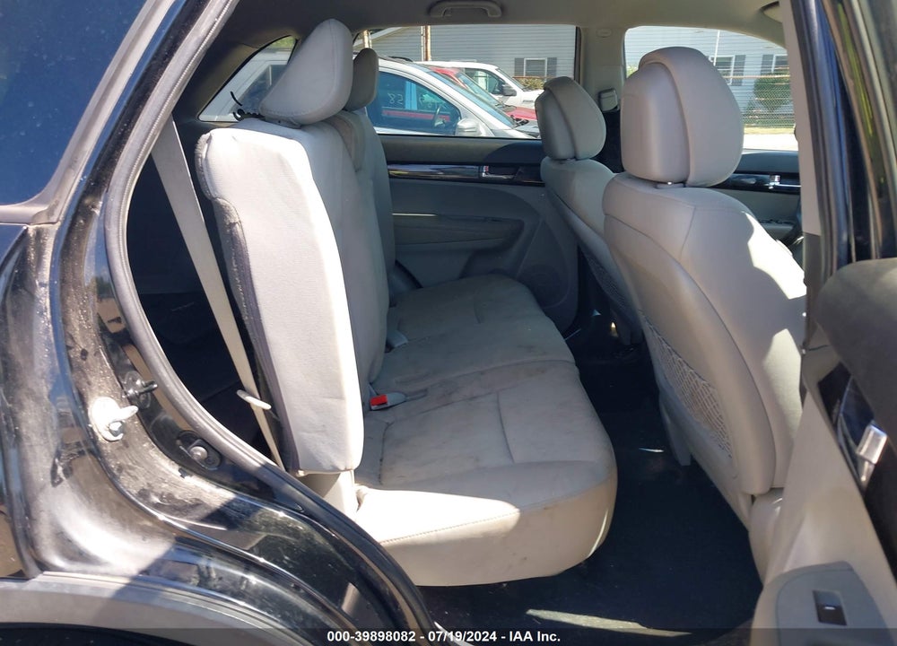2012 KIA SORENTO LX V6 VIN: 5XYKTDA28CG187980